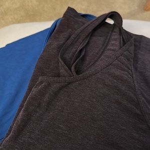 2 gap workout tanks bundle
